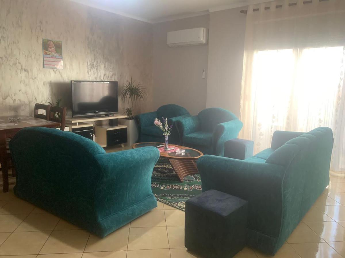 Guest House Fier Esterno foto