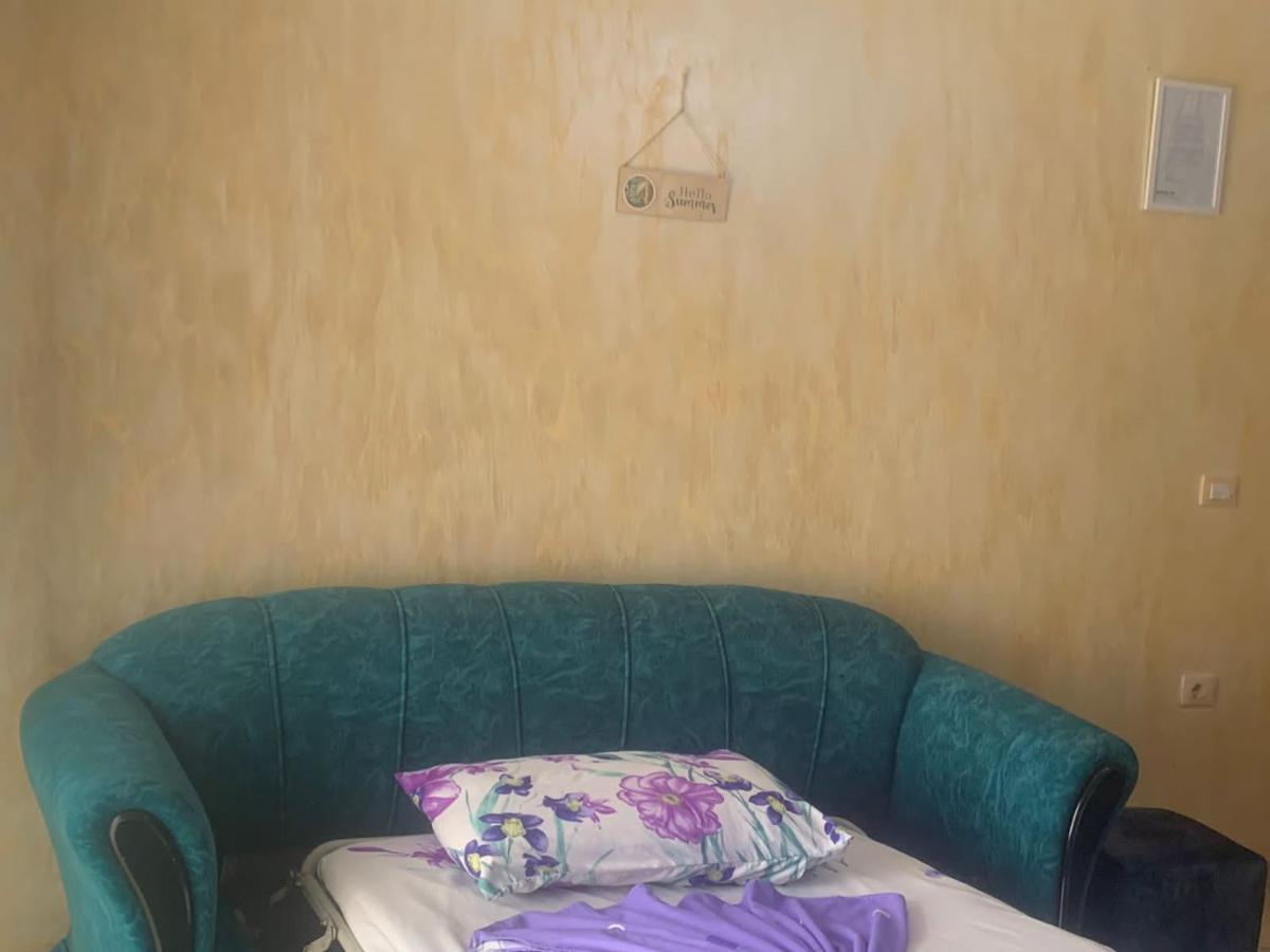 Guest House Fier Esterno foto