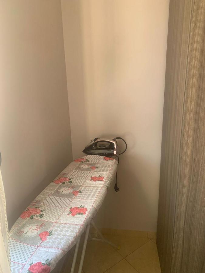 Guest House Fier Esterno foto